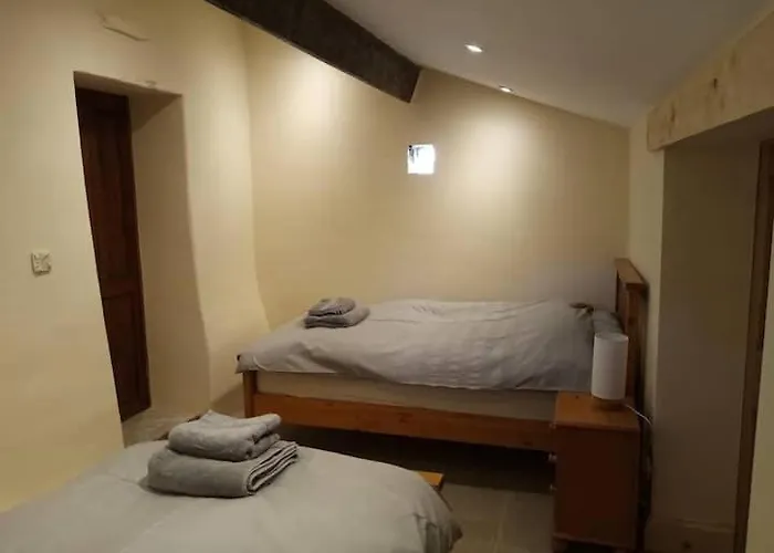 Ferienhaus Rural Getaway With A View - Old Spout Barn *